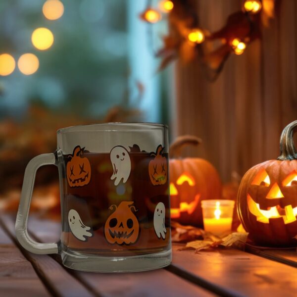 Calabazas y fantasmas que brillan en la oscuridad